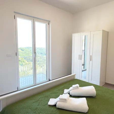 Lägenhet Garden & Seaview - Relax For Bikers And Families