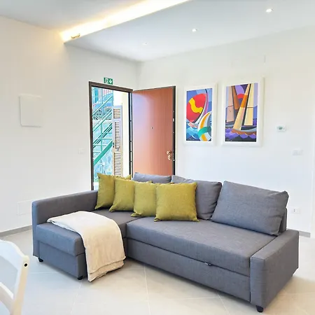 Lägenhet Garden & Seaview - Relax For Bikers And Families
